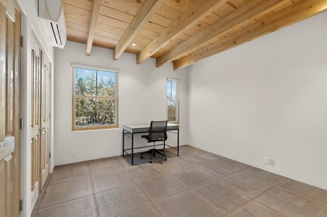 32 Two Horse Trail, Santa Fe, NM 87508