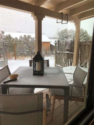 32 Two Horse Trail, Santa Fe, NM 87508