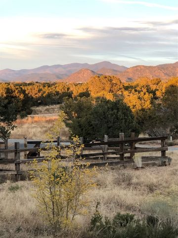 32 Two Horse Trail, Santa Fe, NM 87508