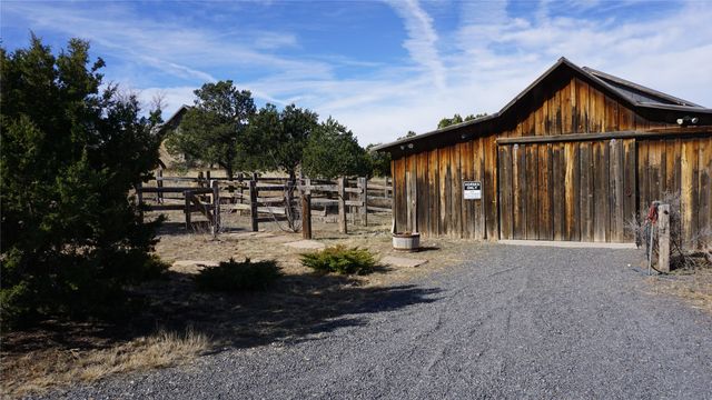 32 Two Horse Trail, Santa Fe, NM 87508