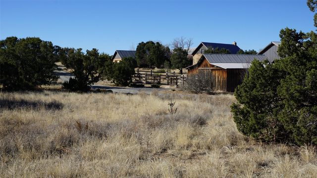 32 Two Horse Trail, Santa Fe, NM 87508