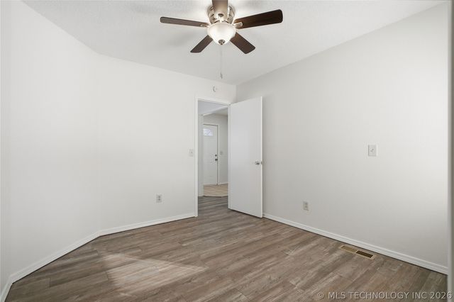 14824 S 337th East Avenue, Coweta, OK 74429