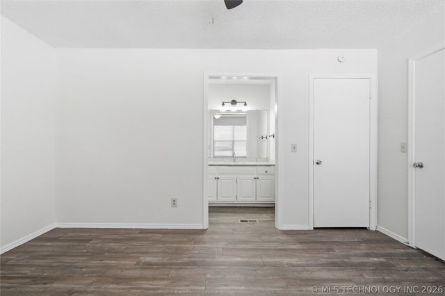 14824 S 337th East Avenue, Coweta, OK 74429