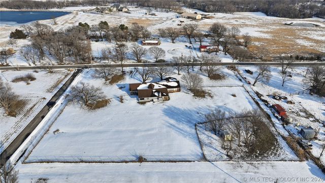 14824 S 337th East Avenue, Coweta, OK 74429