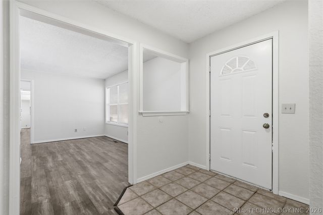 14824 S 337th East Avenue, Coweta, OK 74429