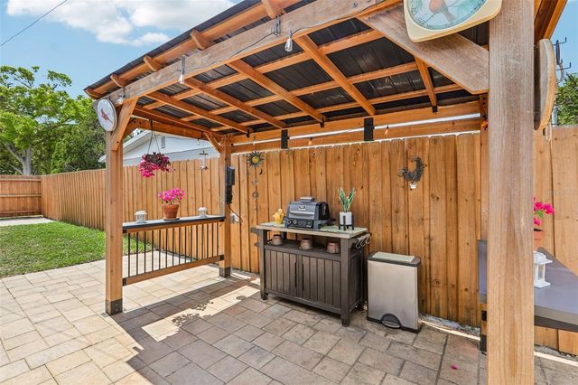 8541 75TH PLACE, Seminole, FL 33777