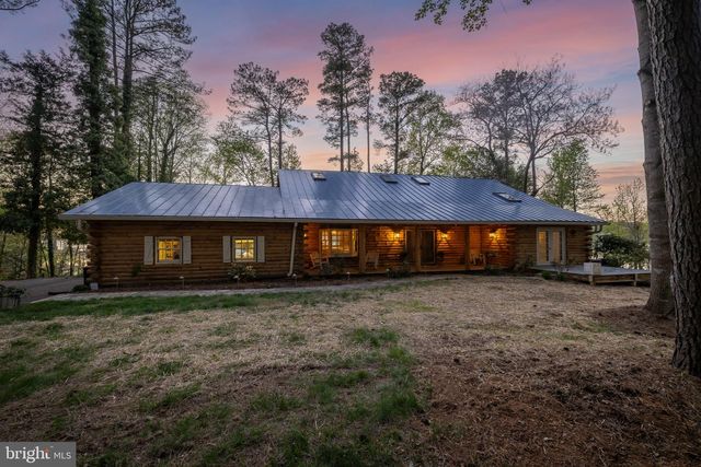 11713 WAYNE LN, Bumpass, VA 23024