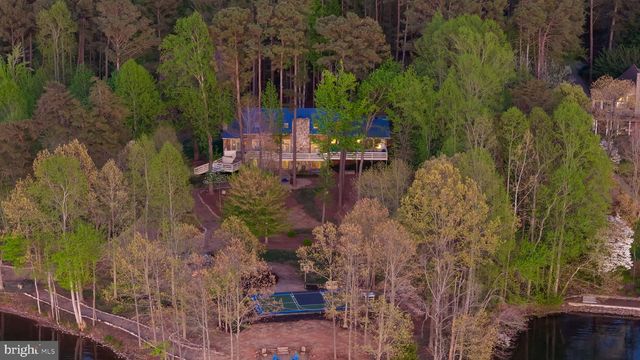 11713 WAYNE LN, Bumpass, VA 23024