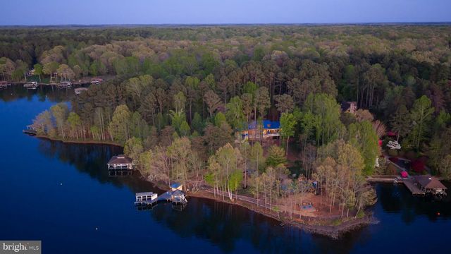 11713 WAYNE LN, Bumpass, VA 23024