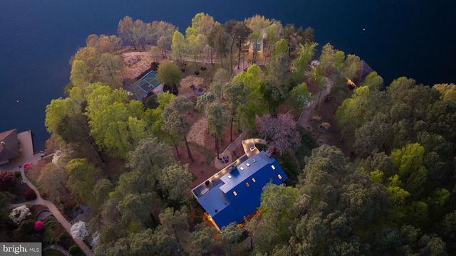 11713 WAYNE LN, Bumpass, VA 23024