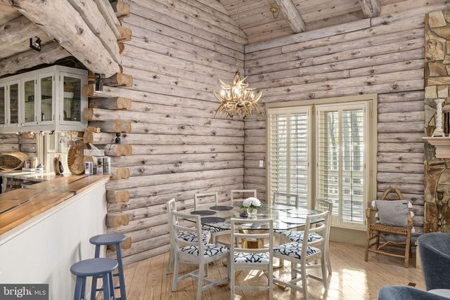 11713 WAYNE LN, Bumpass, VA 23024