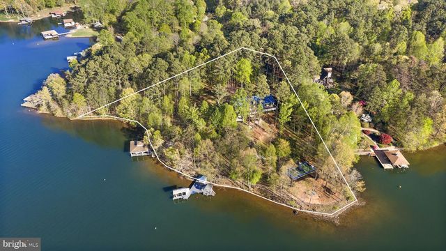 11713 WAYNE LN, Bumpass, VA 23024
