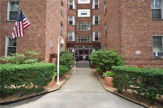 2 Louisiana Avenue 4D, Bronxville, NY 10708