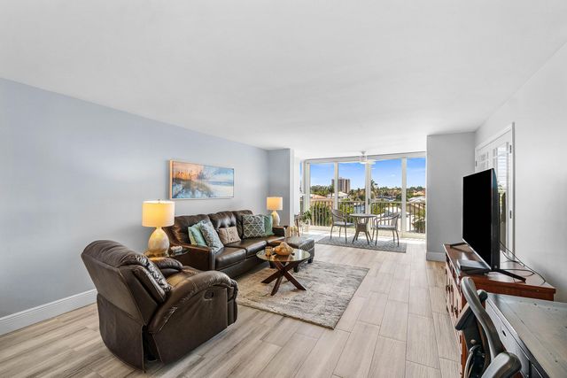 930 Dogwood Drive 556, Delray Beach, FL 33483