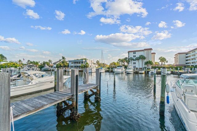 930 Dogwood Drive 556, Delray Beach, FL 33483