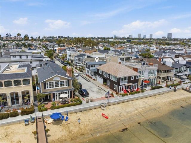 104 Onyx Avenue, Newport Beach, CA 92662