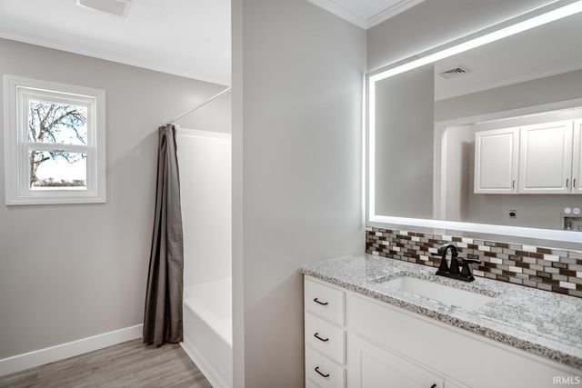 513 S Kerkhoff Avenue, Otterbein, IN 47970