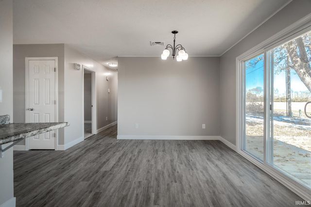 513 S Kerkhoff Avenue, Otterbein, IN 47970