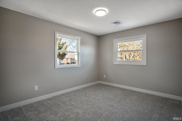 513 S Kerkhoff Avenue, Otterbein, IN 47970