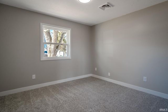 513 S Kerkhoff Avenue, Otterbein, IN 47970