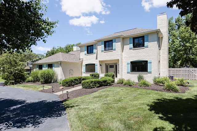 11499 Valley Meadow Drive, Zionsville, IN 46077