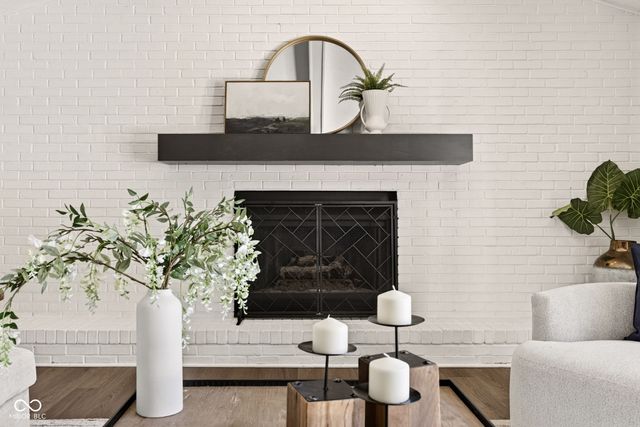11499 Valley Meadow Drive, Zionsville, IN 46077