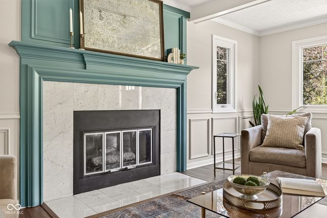 11499 Valley Meadow Drive, Zionsville, IN 46077