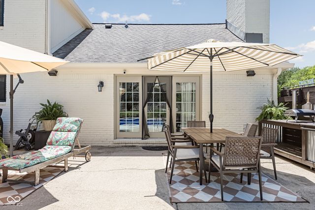 11499 Valley Meadow Drive, Zionsville, IN 46077