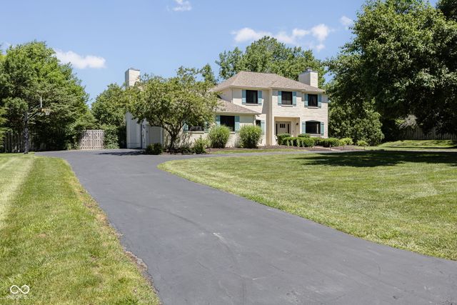 11499 Valley Meadow Drive, Zionsville, IN 46077