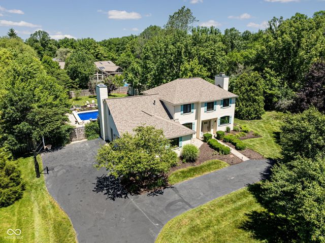 11499 Valley Meadow Drive, Zionsville, IN 46077