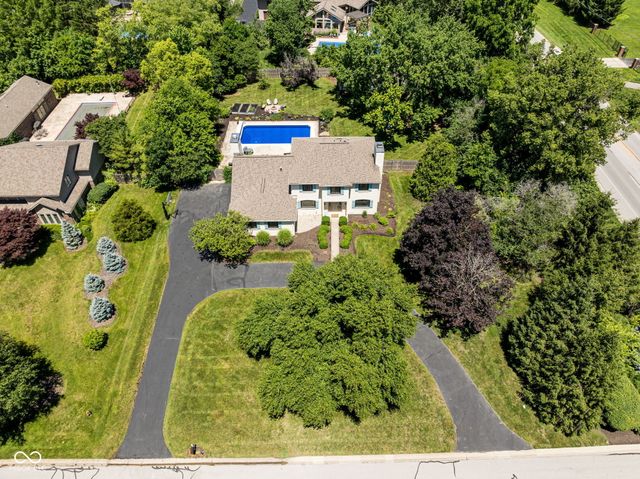 11499 Valley Meadow Drive, Zionsville, IN 46077