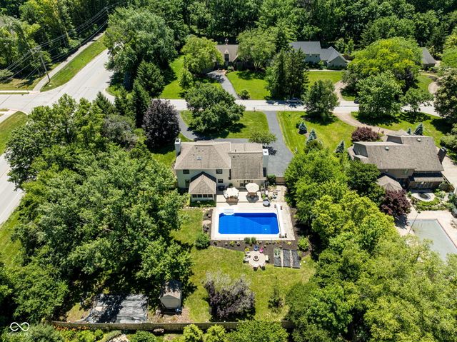 11499 Valley Meadow Drive, Zionsville, IN 46077