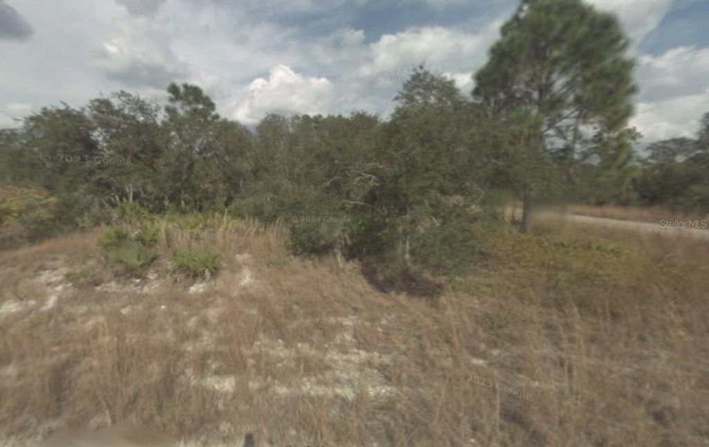 Image 2 of property listing at 3131 KENNEDY AVENUE, Lake Placid, FL 33852