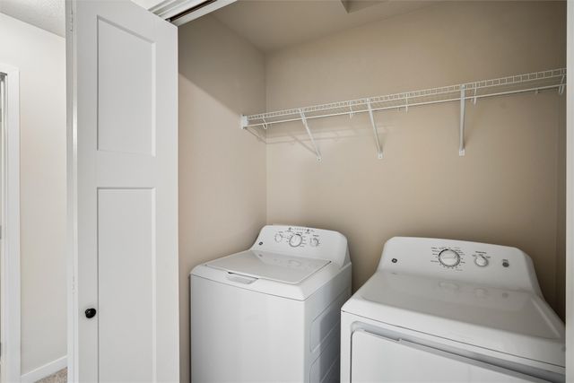 5972 NW 91st Court, Johnston, IA 50131