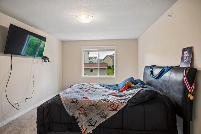 5972 NW 91st Court, Johnston, IA 50131