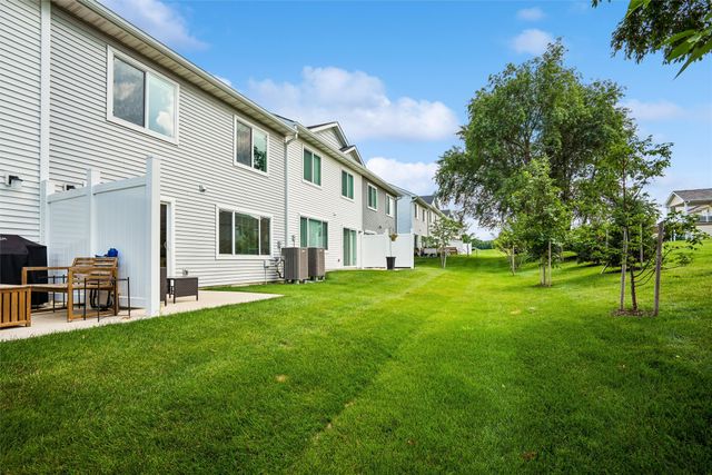 5972 NW 91st Court, Johnston, IA 50131