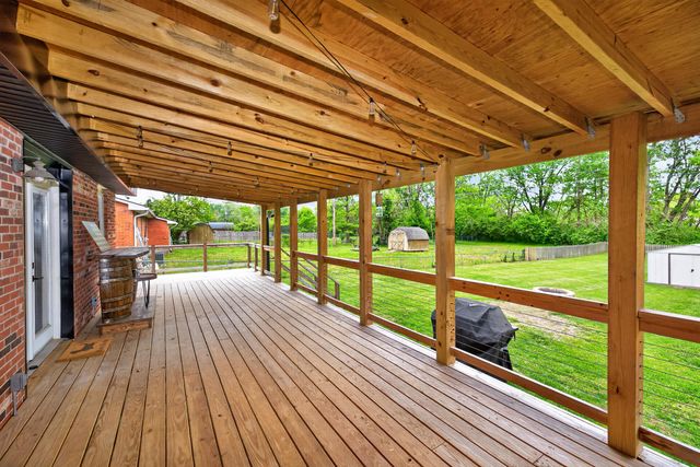 322 Laurel Lane, Nicholasville, KY 40356