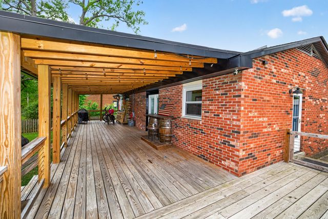 322 Laurel Lane, Nicholasville, KY 40356