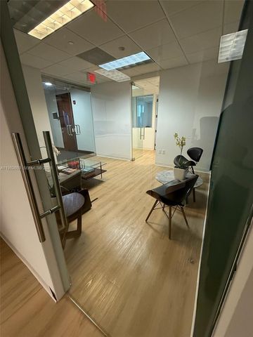 1101 Brickell Ave, Miami, FL 33131