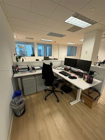 1101 Brickell Ave, Miami, FL 33131