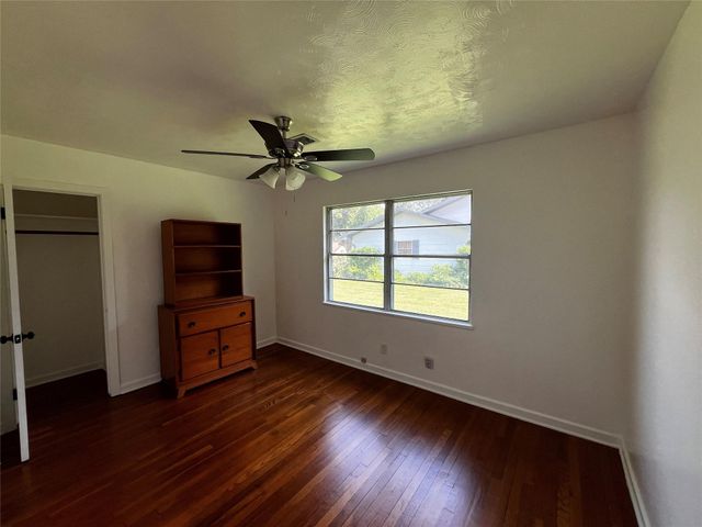 416 Azalea Drive, Baytown, TX 77520