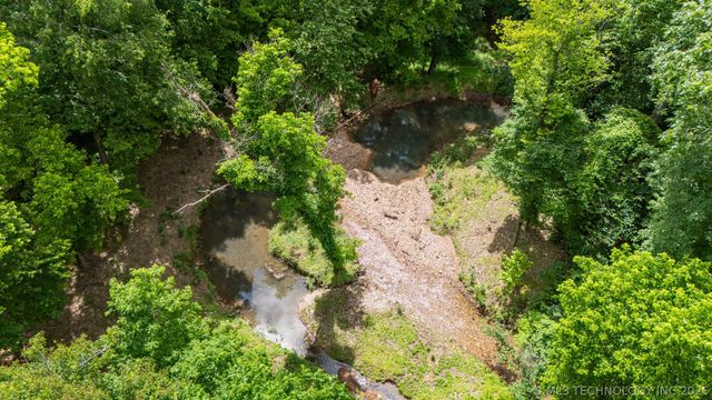 21742 E 660 Road, Tahlequah, OK 74464