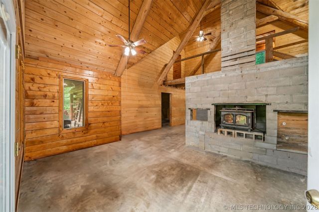 21742 E 660 Road, Tahlequah, OK 74464