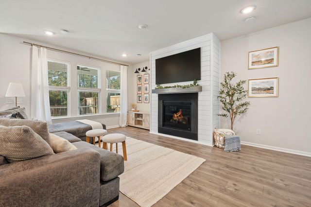 203 Wappoo Trace Lane, Summerville, SC 29486