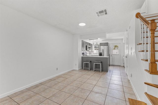 6650 121ST AVENUE 4, Largo, FL 33773