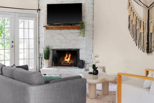 2320 Montclaire ST, Austin, TX 78704