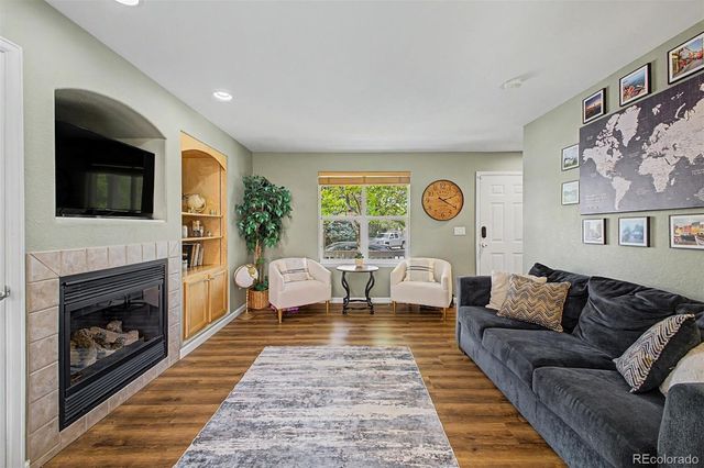 1645 S Chester Court, Denver, CO 80247