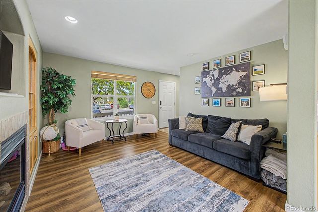 1645 S Chester Court, Denver, CO 80247