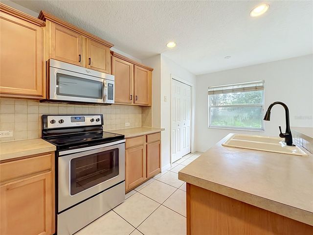 12705 LEXINGTON SUMMIT STREET, Orlando, FL 32828