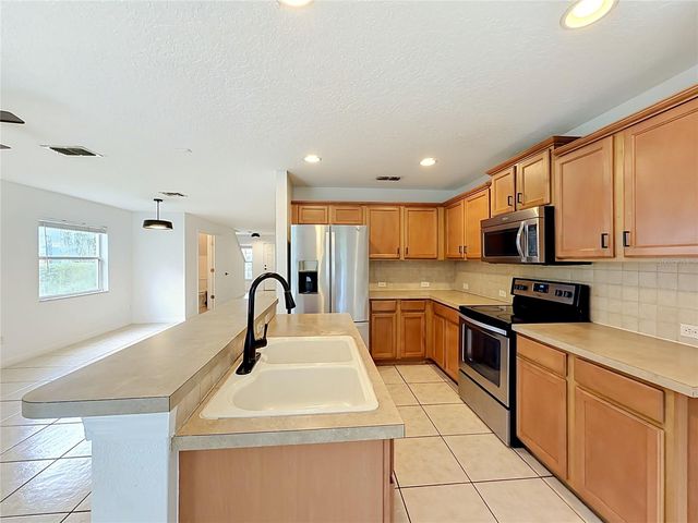 12705 LEXINGTON SUMMIT STREET, Orlando, FL 32828